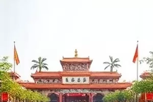 半夜电话响起时桌面亮起的画面